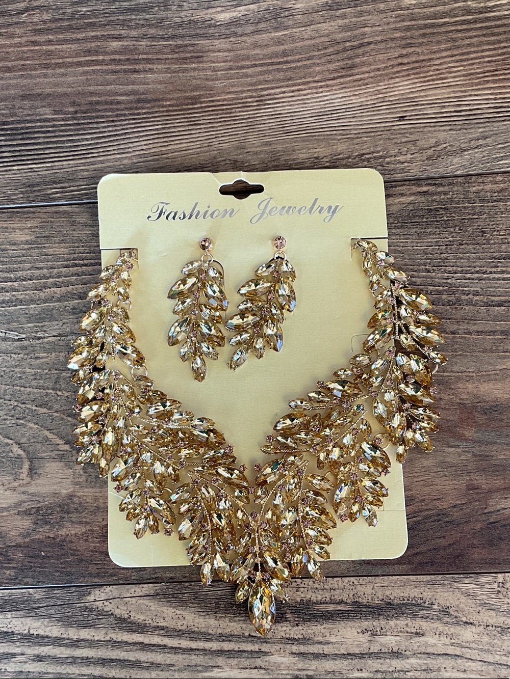 Fashion Jewelry Gold Leaf Crystal Necklace and Earrings Set